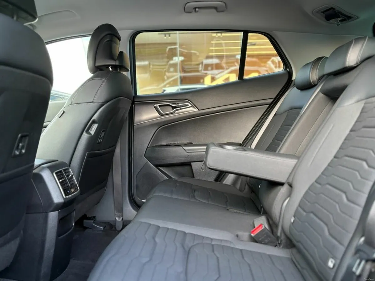 Kia Sportage 1.6 K3 Plug in hybrid - Image 4
