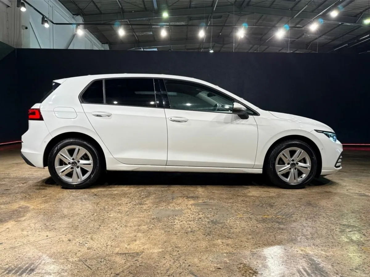 Volkswagen Golf ETSI ACTIVE - FACTORY ALLOYS - DIG - Image 3