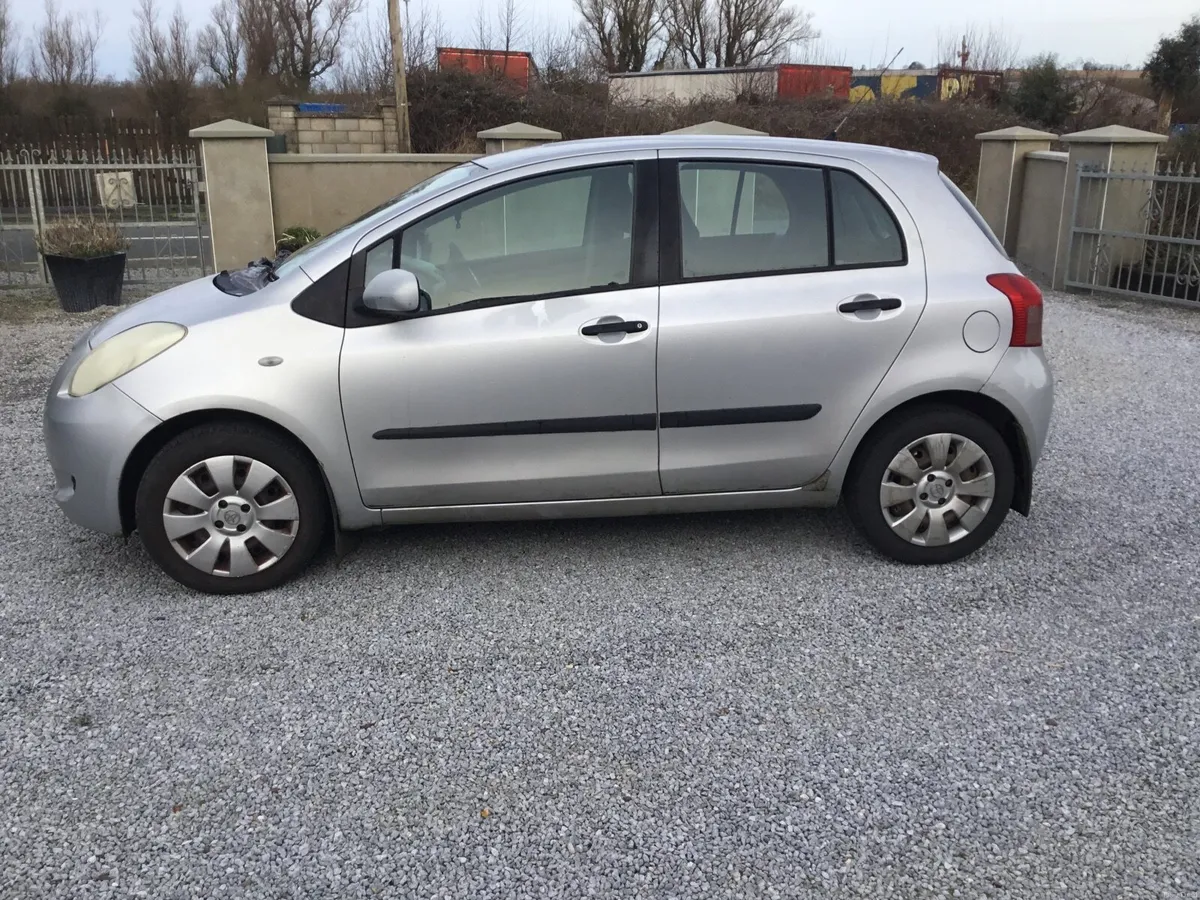 Toyota Yaris 2006 - Image 4
