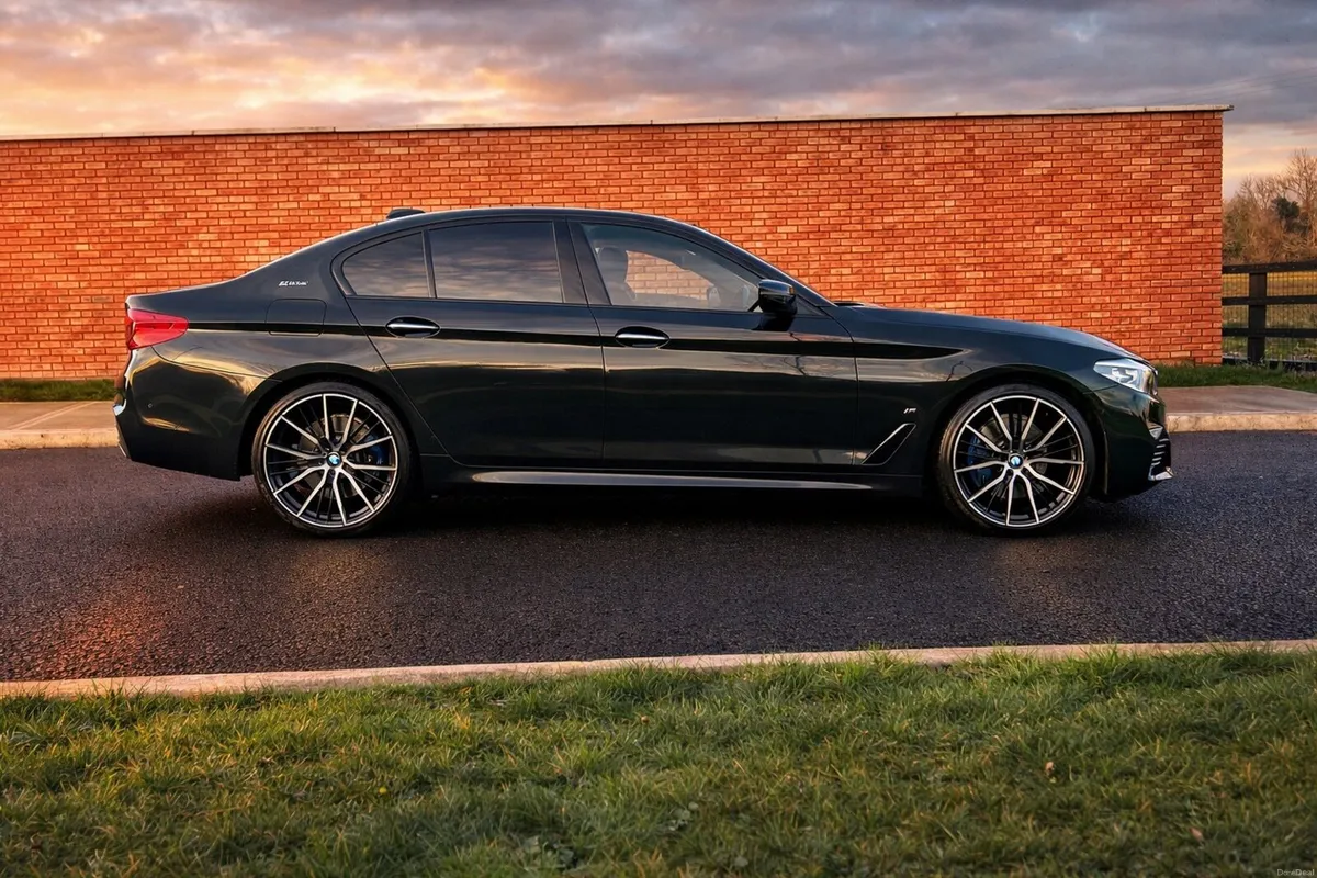BMW 5 SERIES M SPORT HYBRID PETROL - IMMACULATE - Image 1