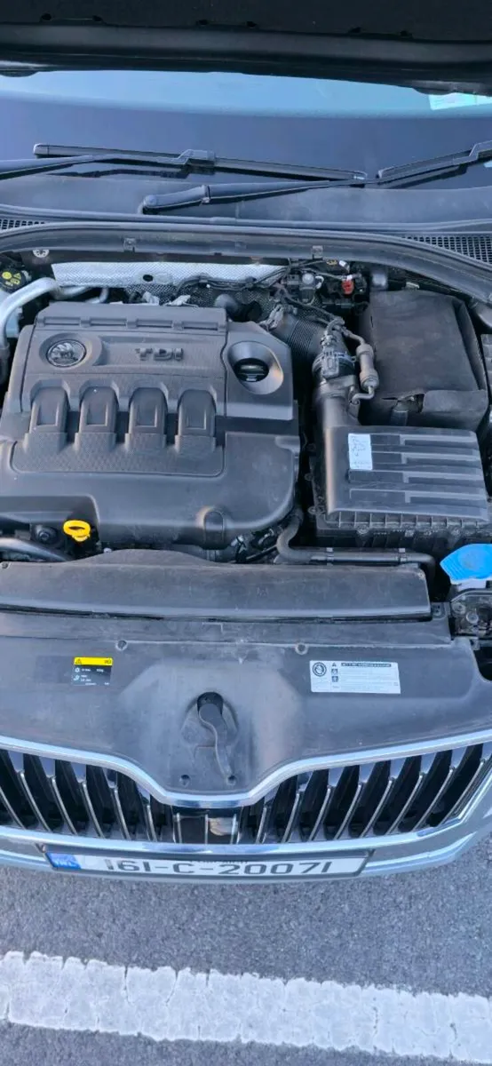 Skoda Superb sport NST 27.05.2027 - Image 4