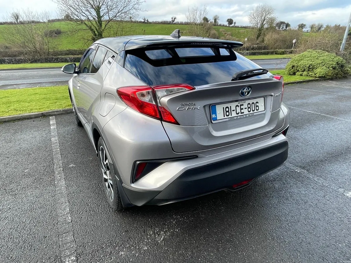 Toyota C-HR Sport model 2018. Perfect condition - Image 4