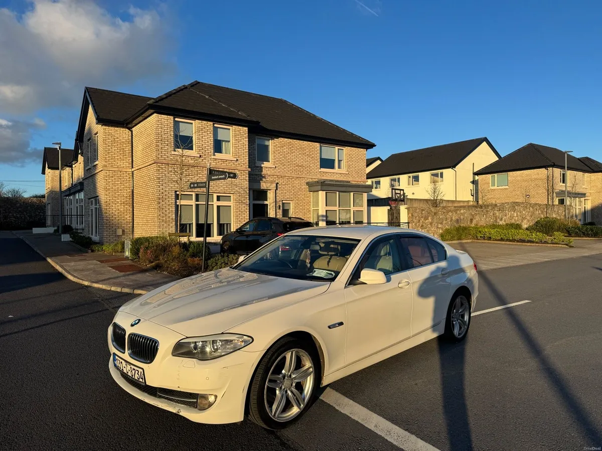 BMW F10 ALPHINE WHITE NCT&TAX €5950 2013 automatic - Image 3