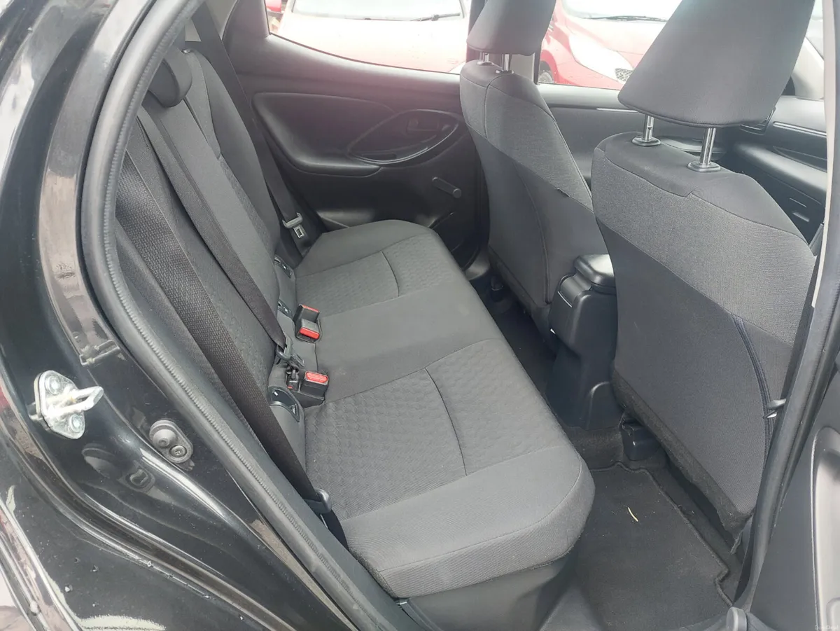 Toyota Yaris 2023 - Image 5