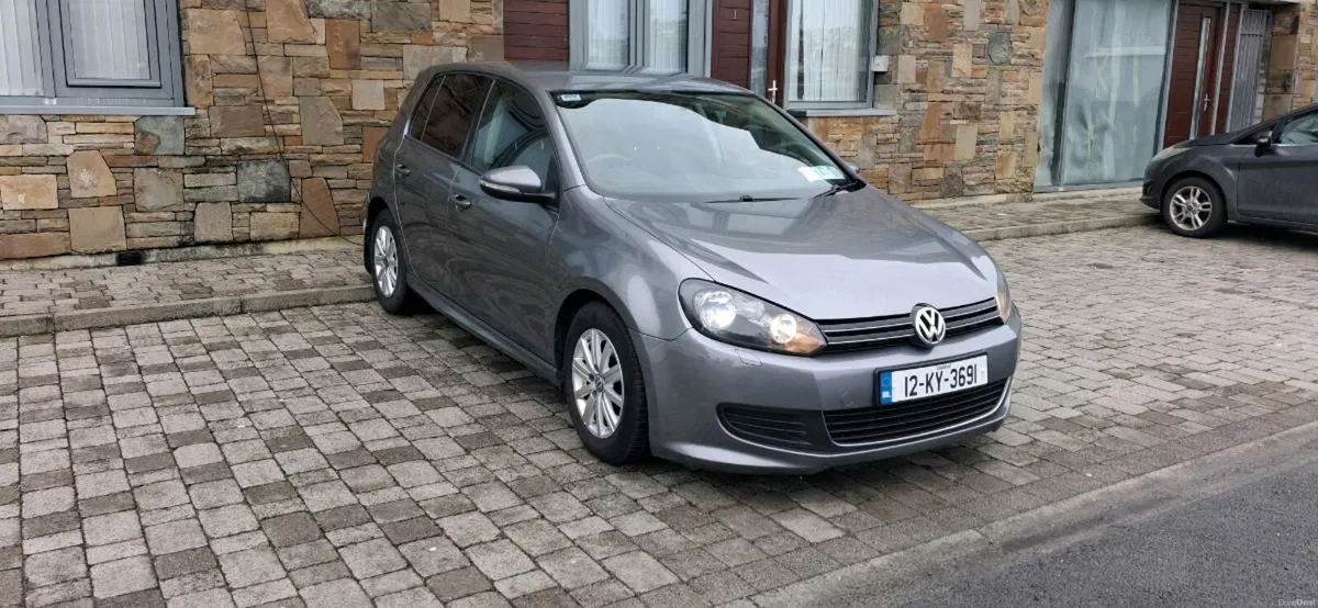 2012 Volkswagen Golf - Image 4