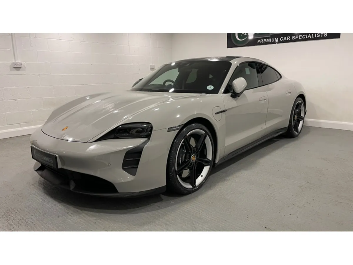 Porsche Taycan GTS PERFORMANCE PLUS 4WD**600 BHP** - Image 4