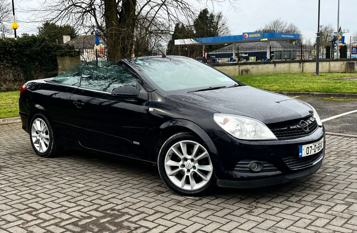 Opel Astra 2007 1.8 Petrol Cabriolet new nct 11/26 - Image 1