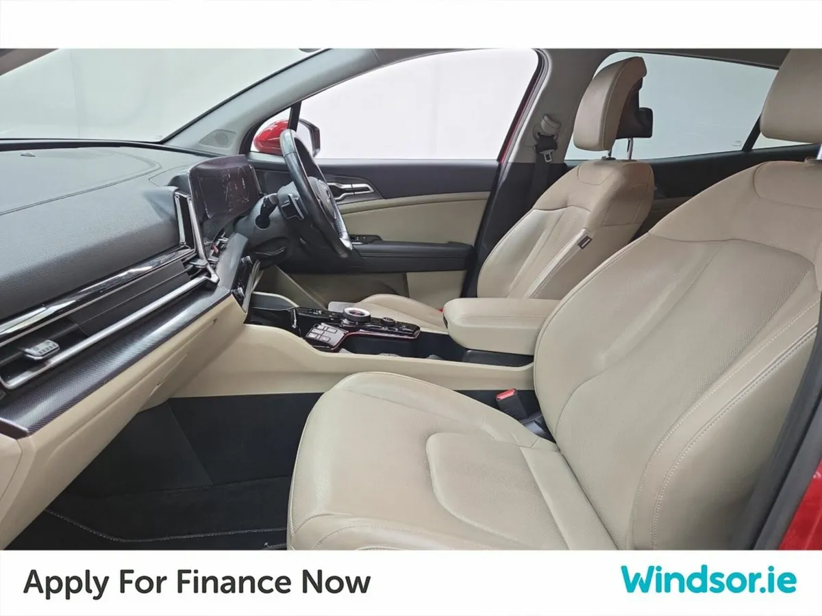 Kia Sportage 1.6 PHEV K4 *TOP SPEC* - Image 4