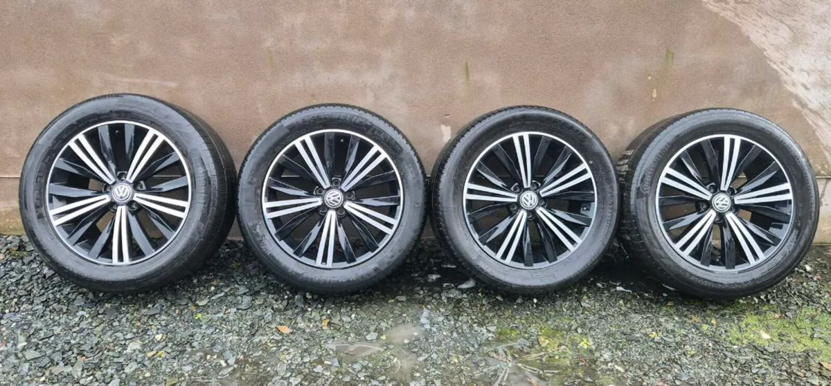 VW Tiguan 18" Alloys - Image 1