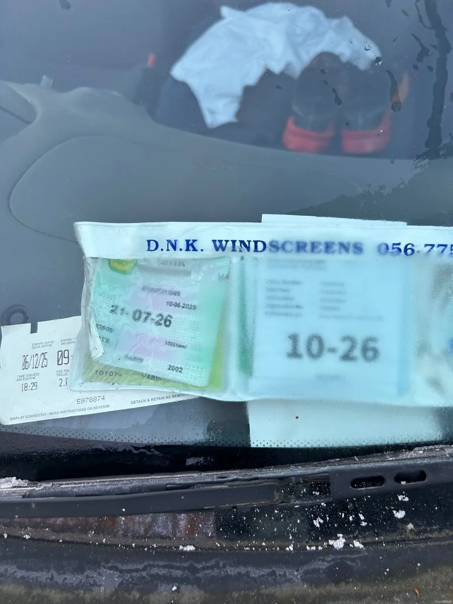 Toyota Yaris 2002 - Image 2