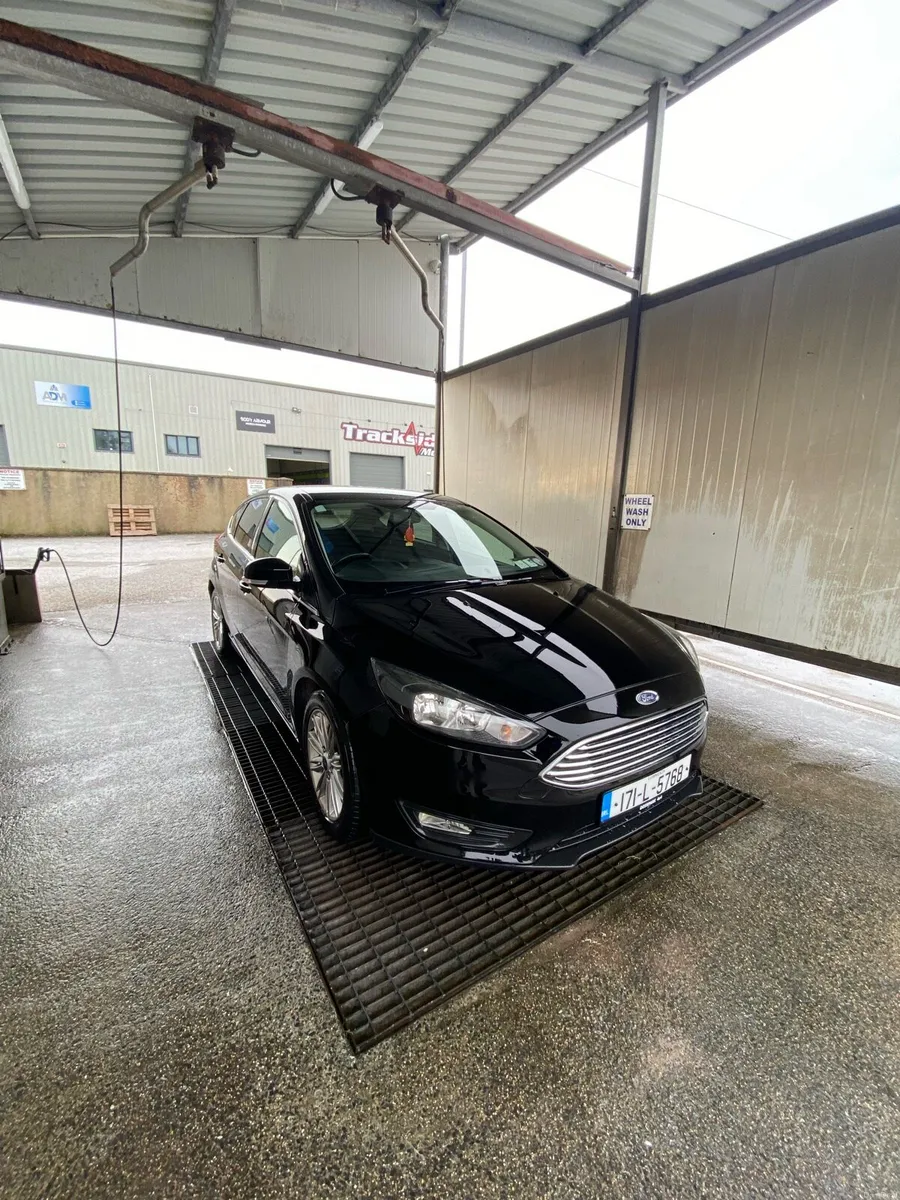 Ford Focus - Image 1