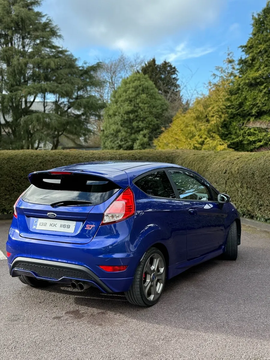 Ford Fiesta ST2 182bhp *IMMACULATE* - Image 4