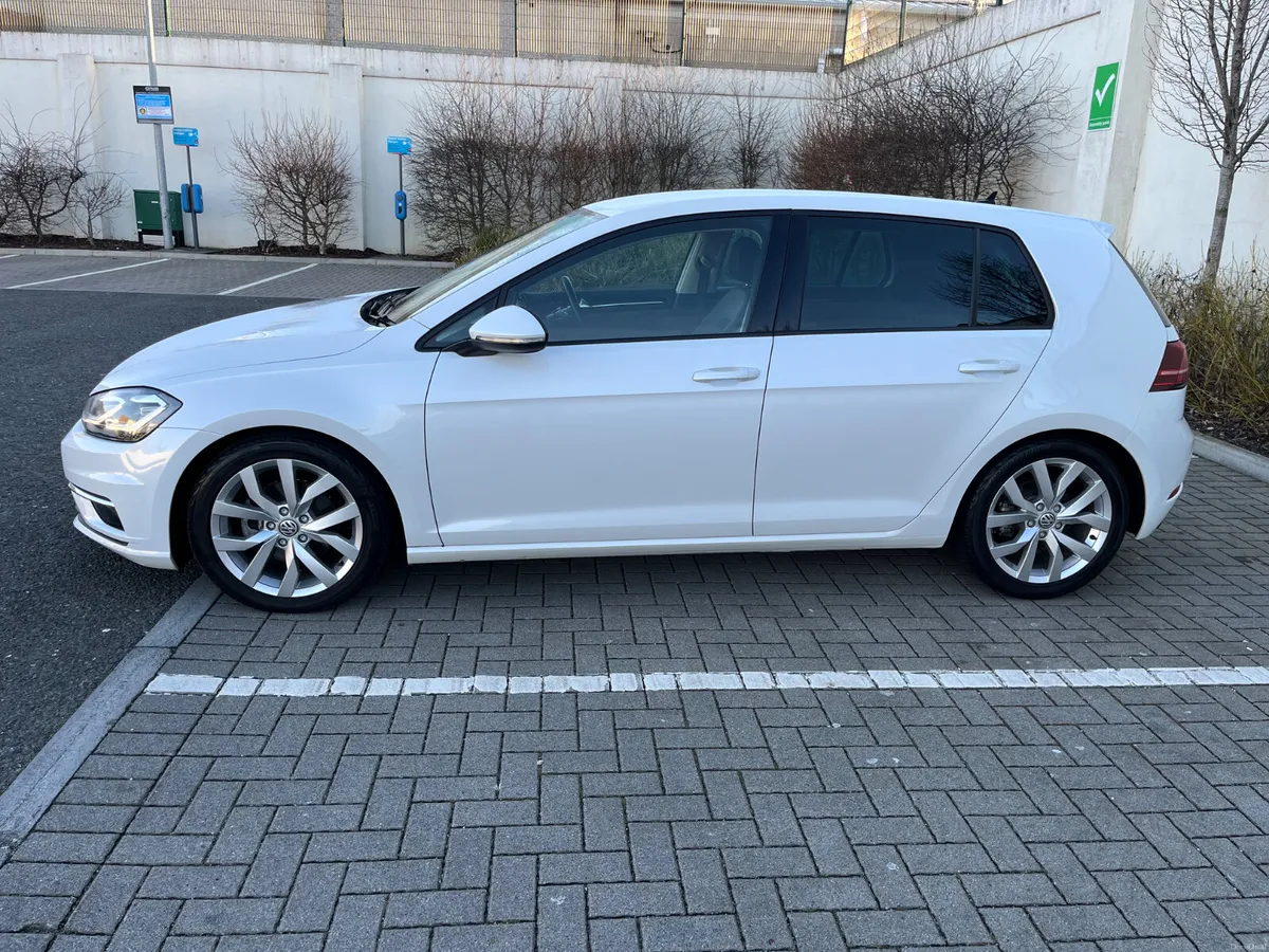 Volkswagen Golf 2018,HIGHLINE 1.4 VERY LOW MILEAGE - Image 4
