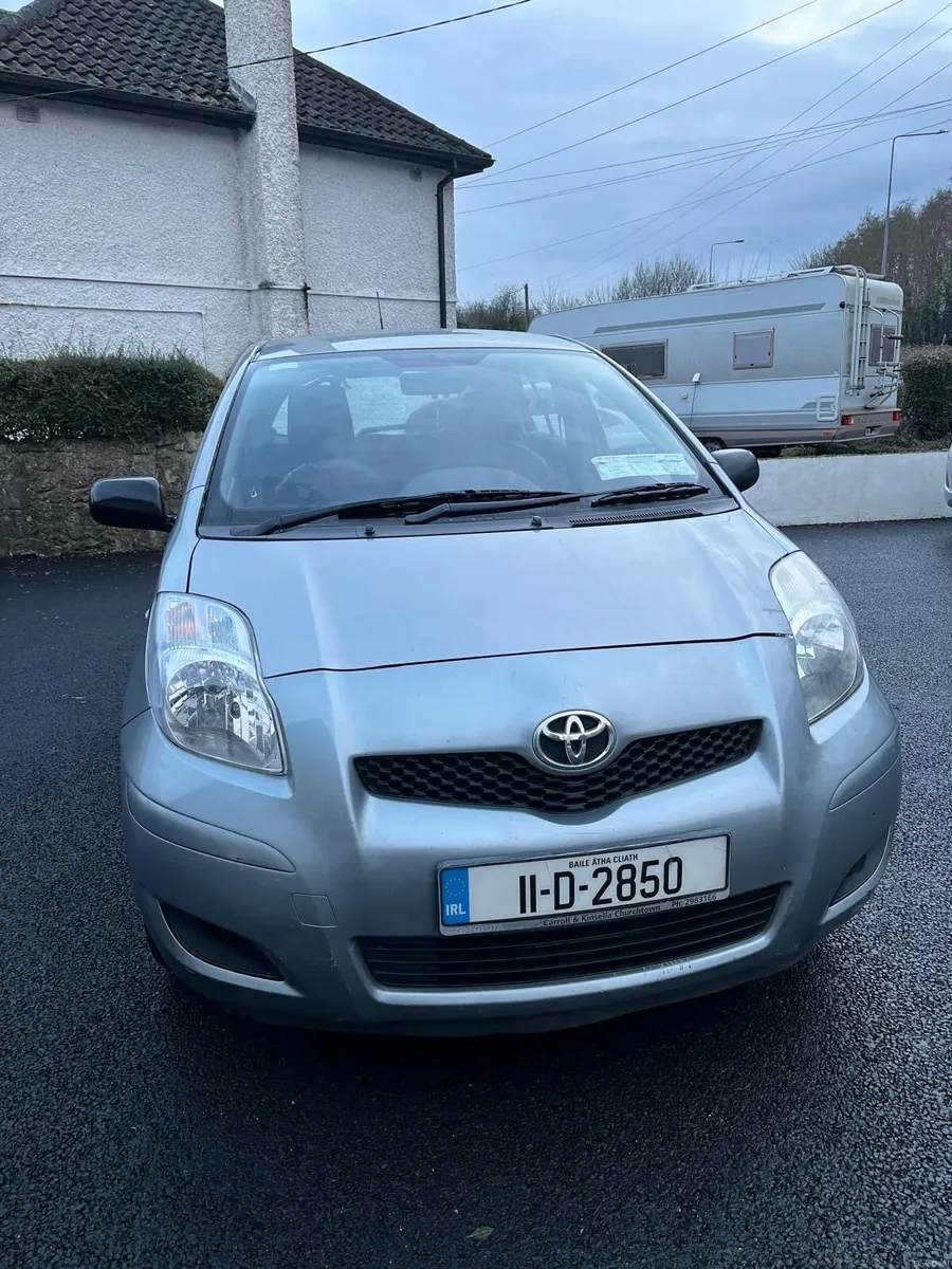 2011 Toyota Yaris - Image 1