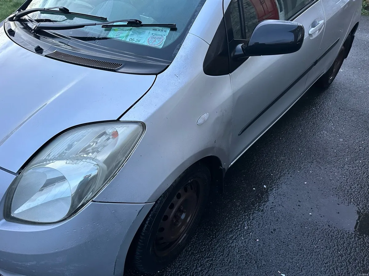 Toyota Yaris - Image 4