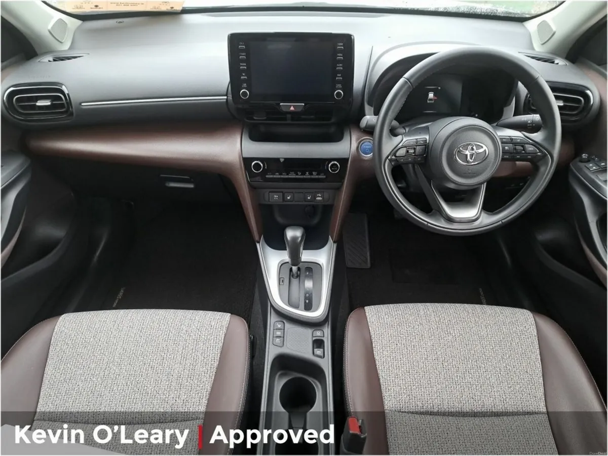 Toyota Yaris Cross 1.5 Hybrid CVT Luna - Image 2