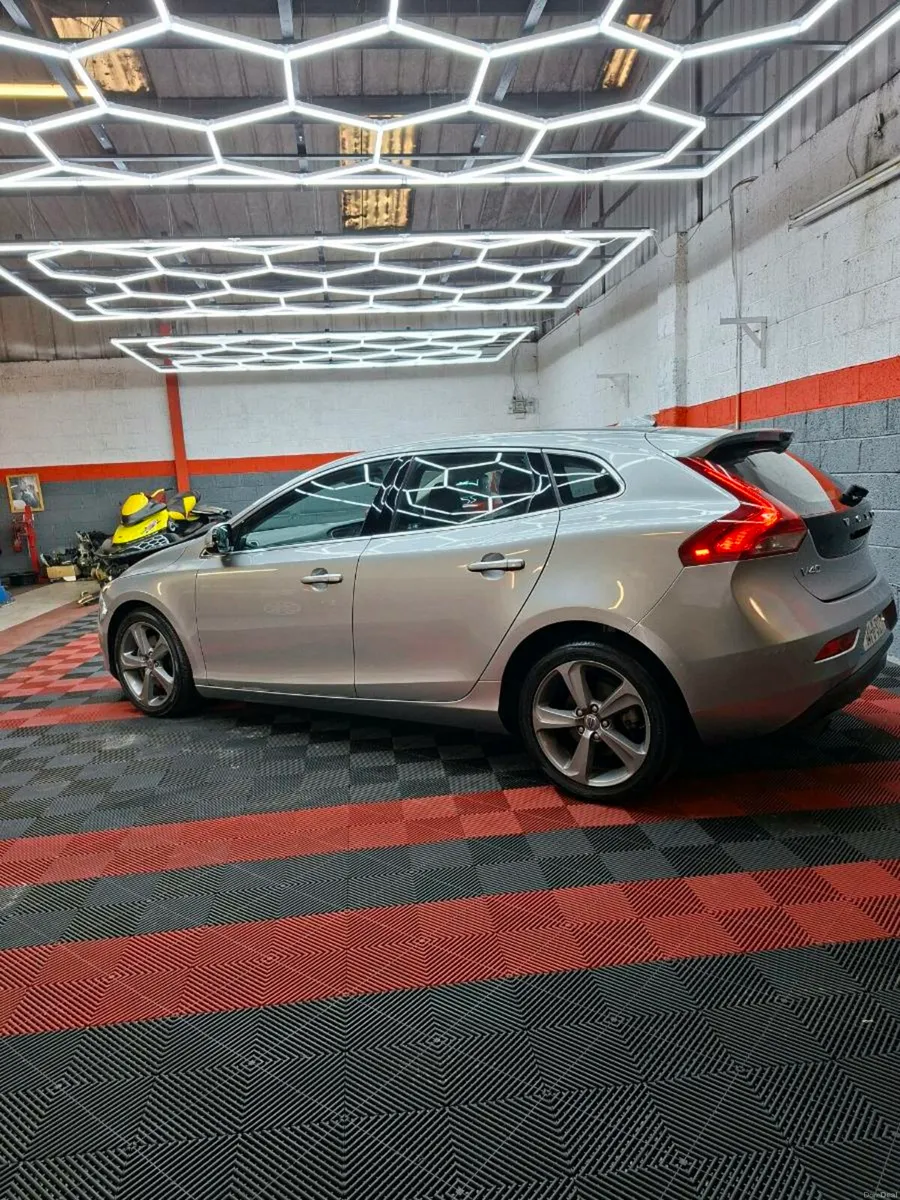 Volvo v40 2014 1.6 petrol automatic - Image 1