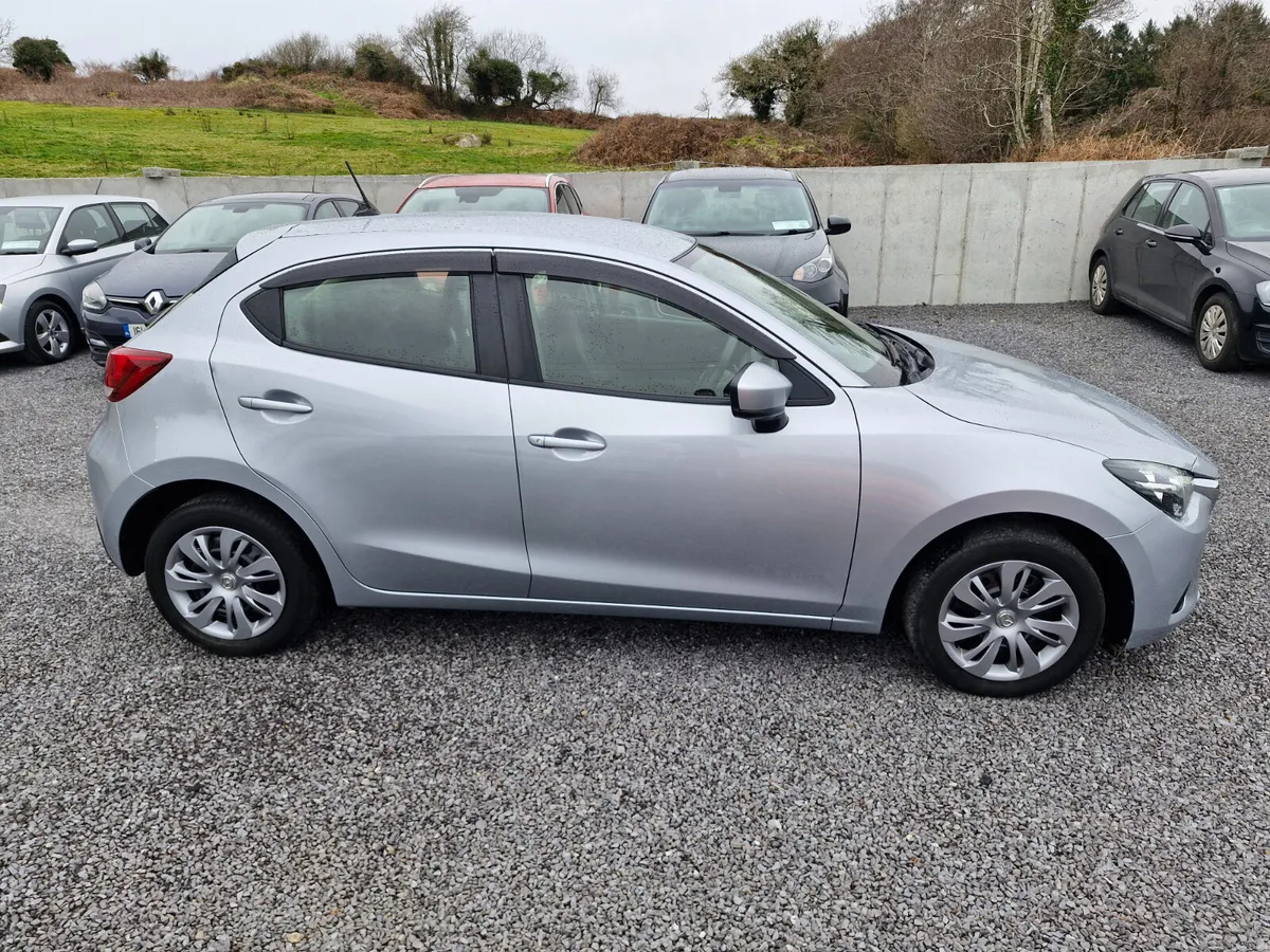 Mazda Demio Automatic 2017 - Image 6