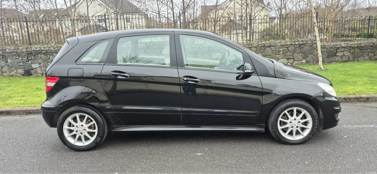 11 Mercedes B Series NCTd Low mileage - Image 1