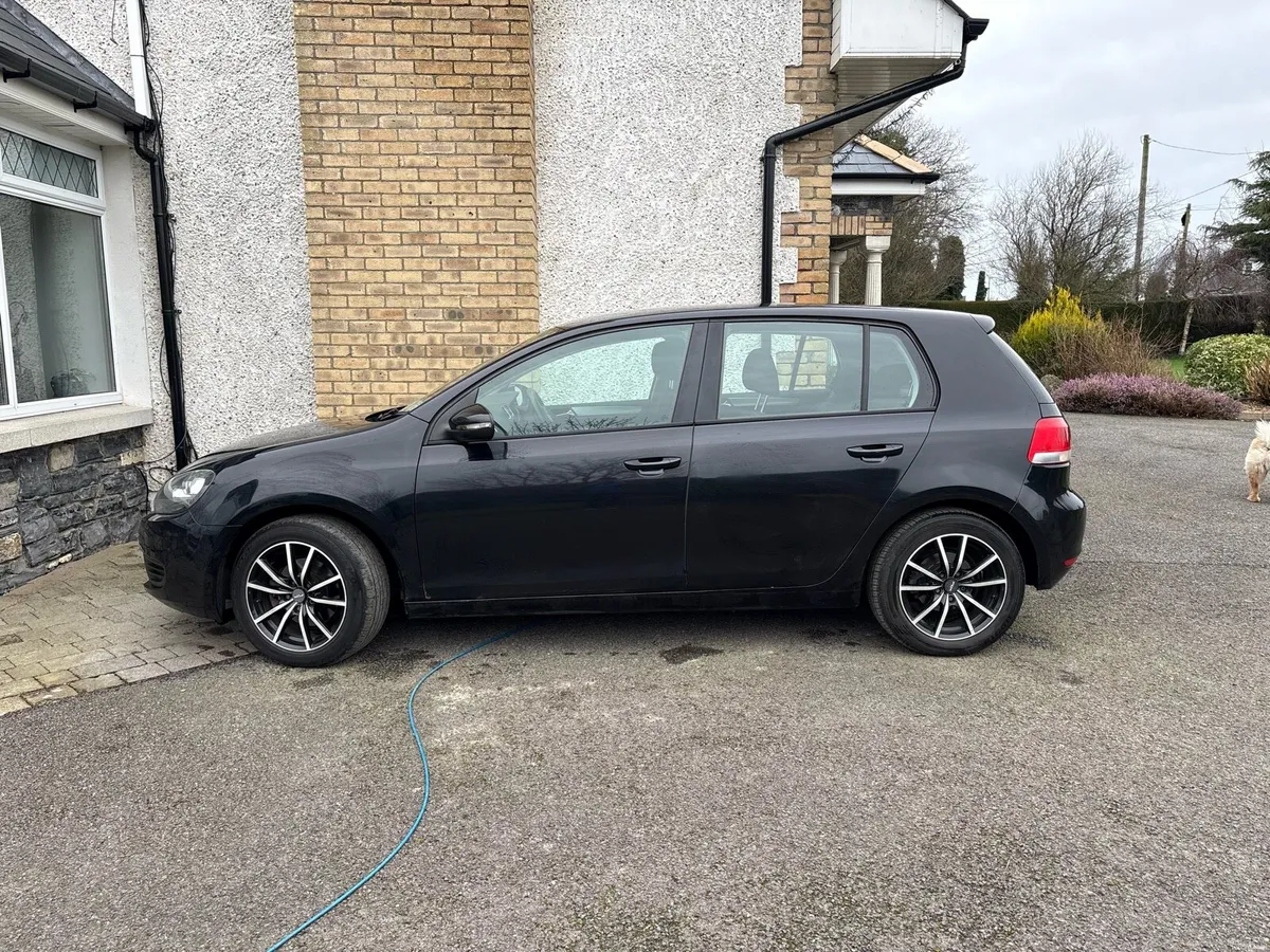 Volkswagen Golf - Image 2