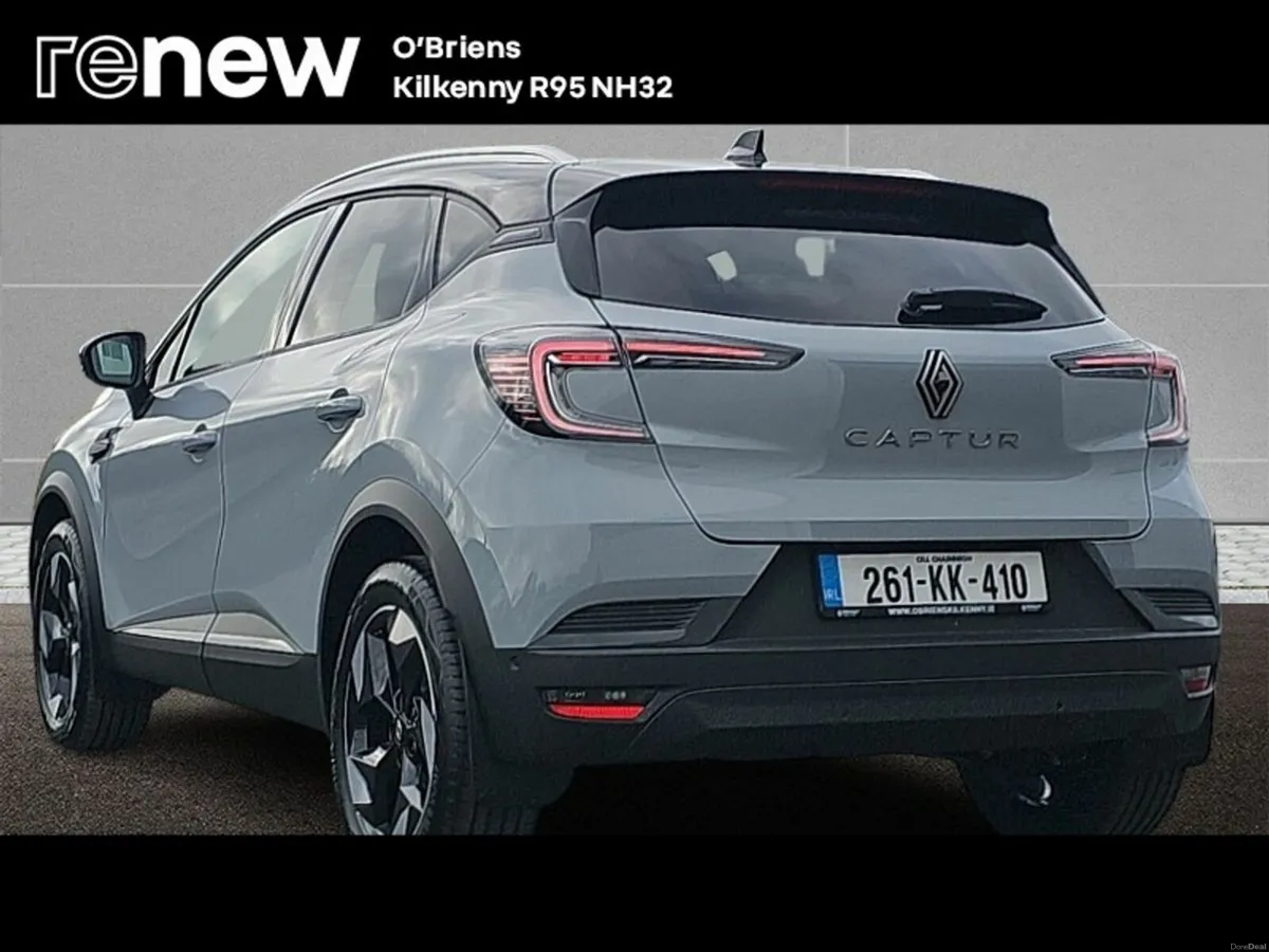 Renault Captur TECHNO 1.2 TCE 115 BHP 5DR *DEMO MO - Image 3
