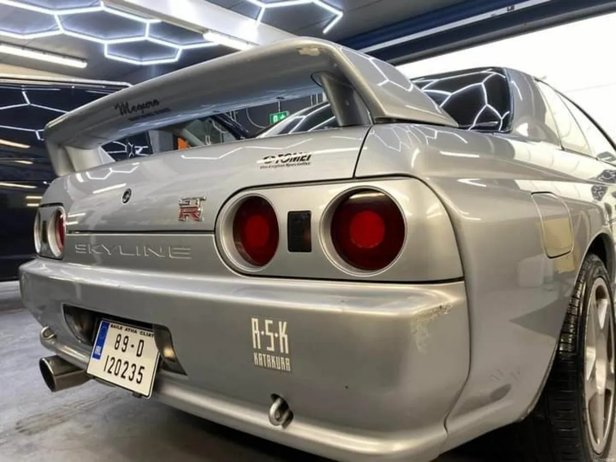 Nissan Skyline 1989 - Image 2