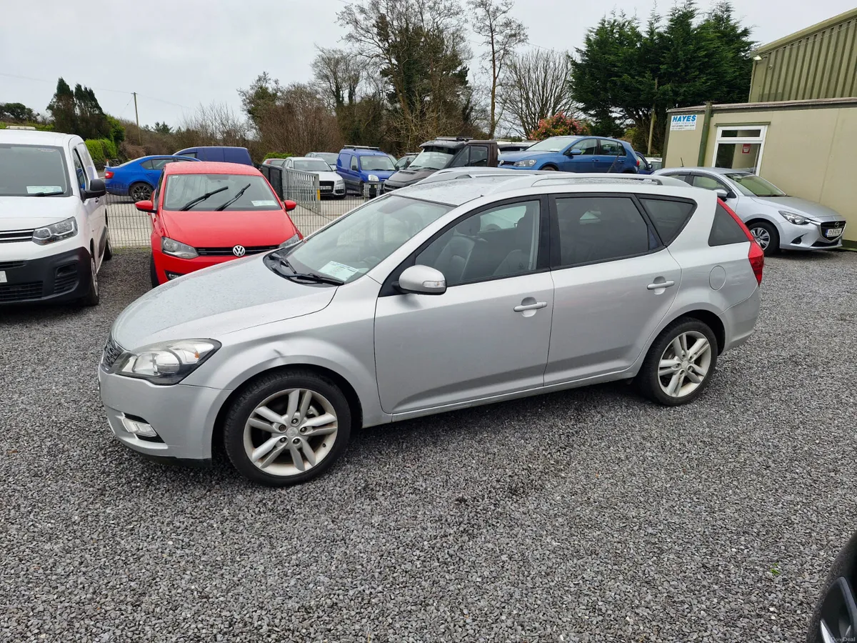 Kia Ceed 2012 - Image 2