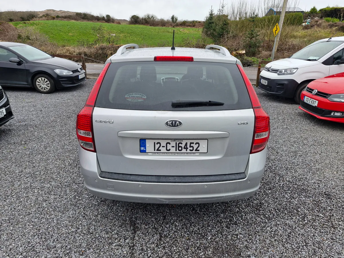 Kia Ceed 2012 - Image 4