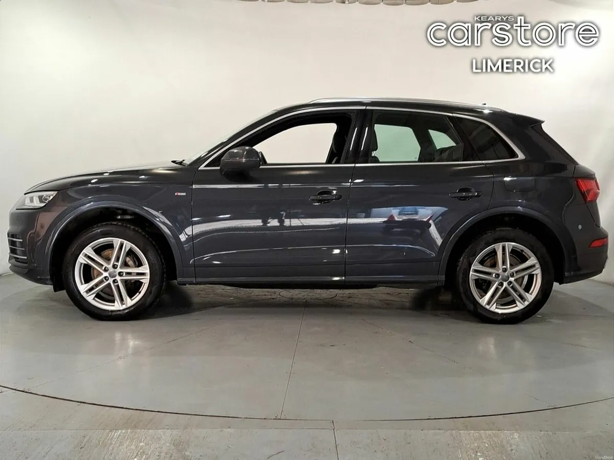 Audi Q5 50TFSI e S Line Auto - Image 6