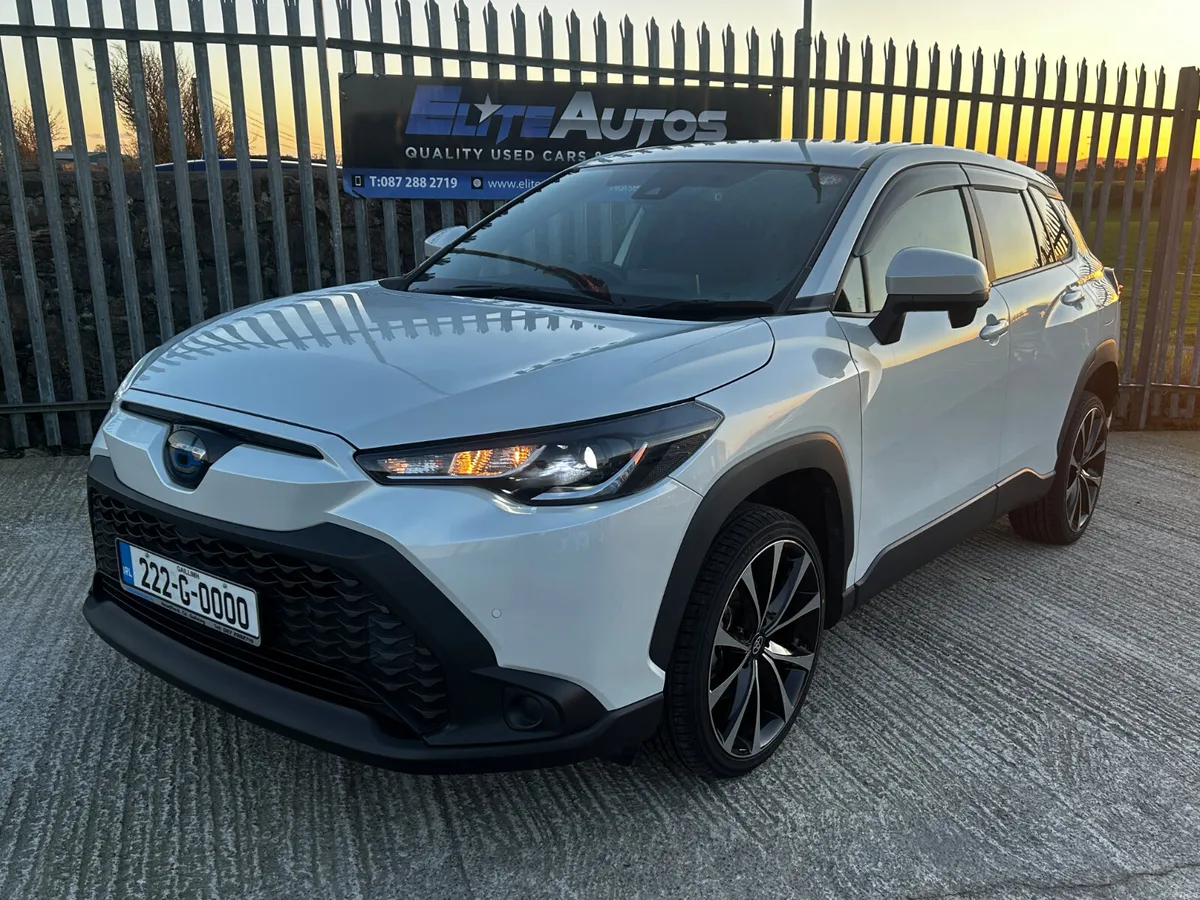Toyota  Corolla Cross Hybrid 2022 - Image 1