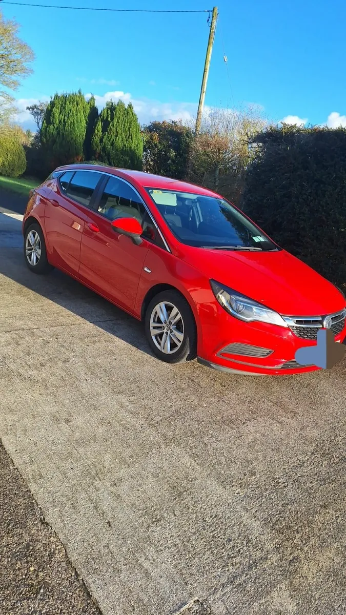 Vauxhall Astra 2017 - Image 1