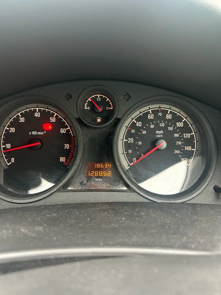 Opel Astra - Image 4