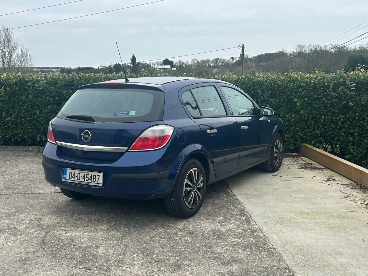Opel Astra - Image 2