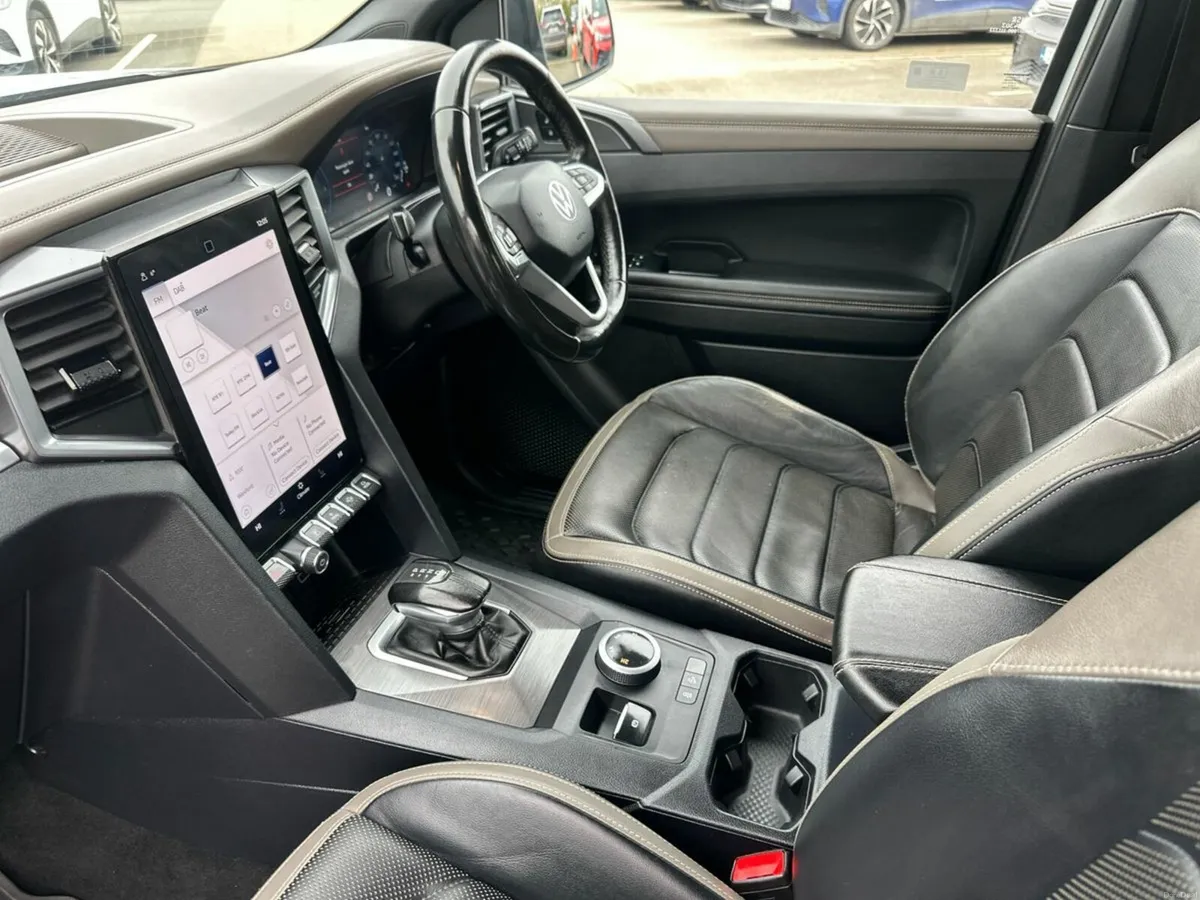 Volkswagen Amarok AVENTURA 3.0V6 237HP AUTO 4WD - Image 3