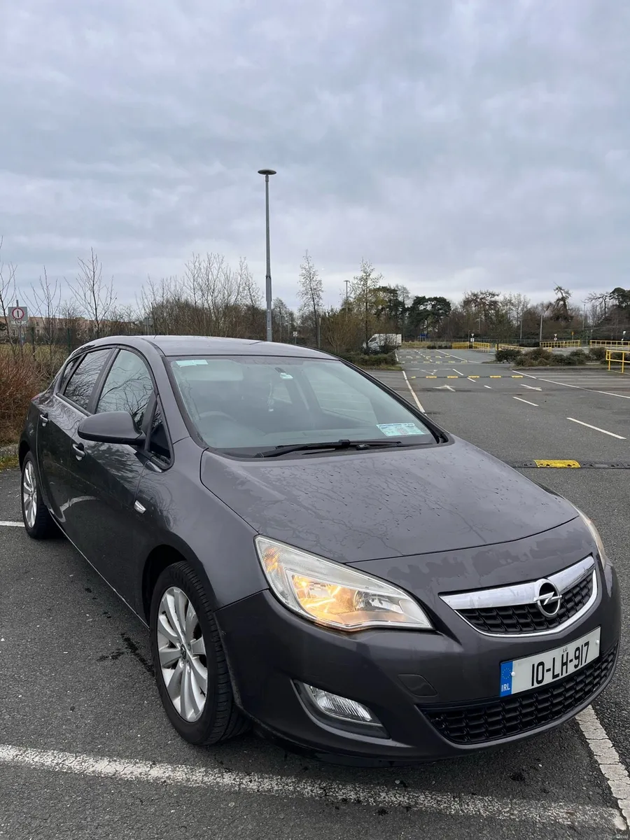 2010 Opel Astra 1.4 - Image 1