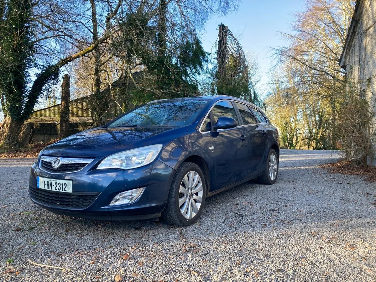 Vauxhall Astra 2011 - Image 3