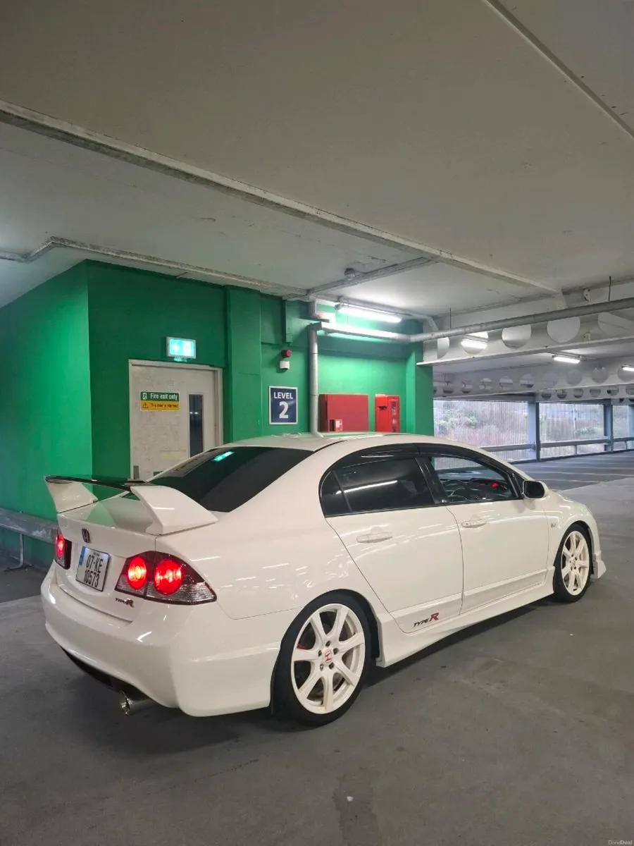 Honda Civic Type R FD2 - Image 3