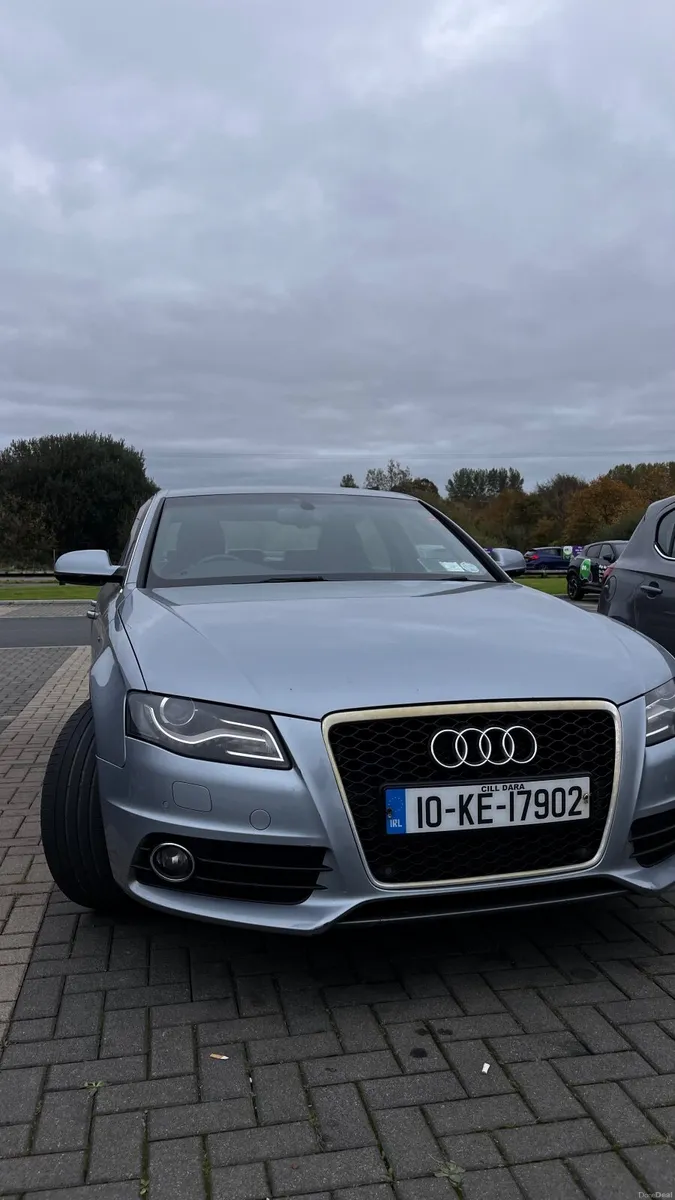 Audi A4 2010 - Image 1