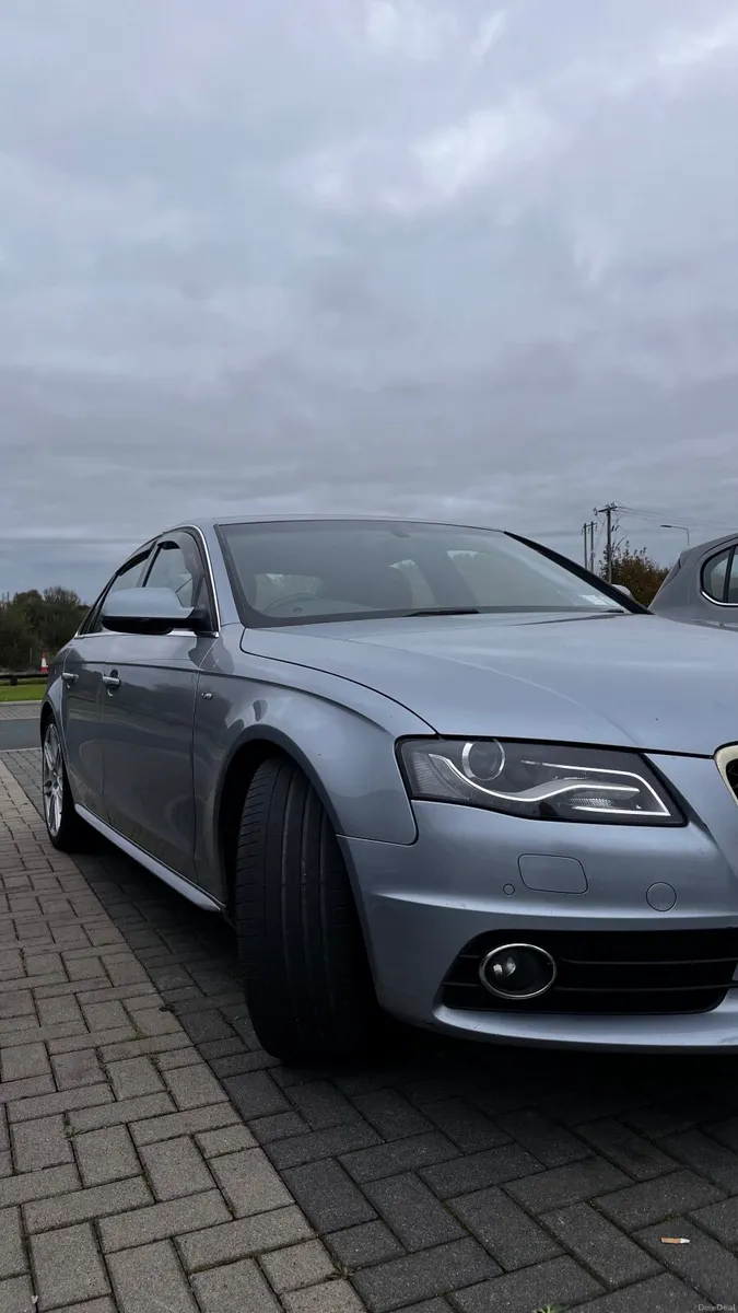 Audi A4 2010 - Image 4