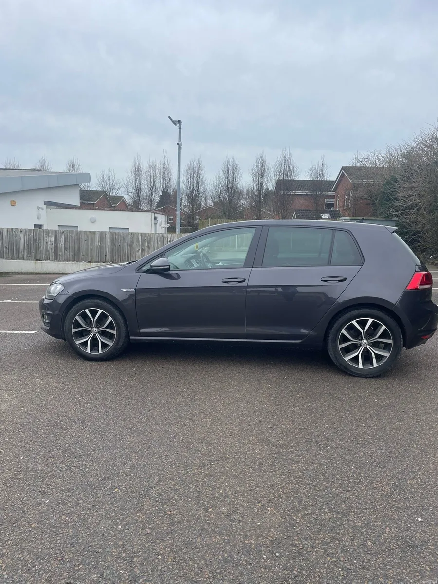 VW Golf 1.2 Petrol Auto low mileage - Image 6