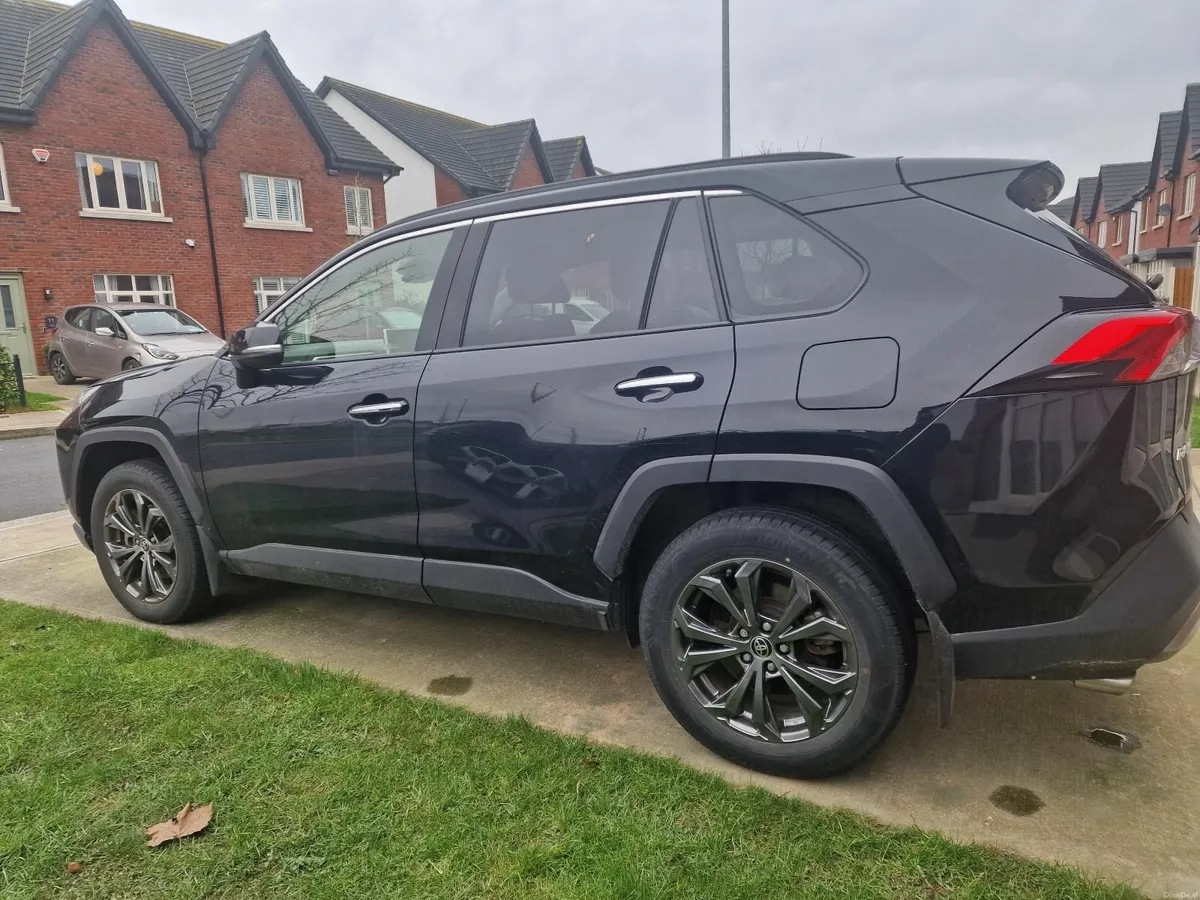 Toyota RAV4 2022 Platinum  LowMileage!!! - Image 2