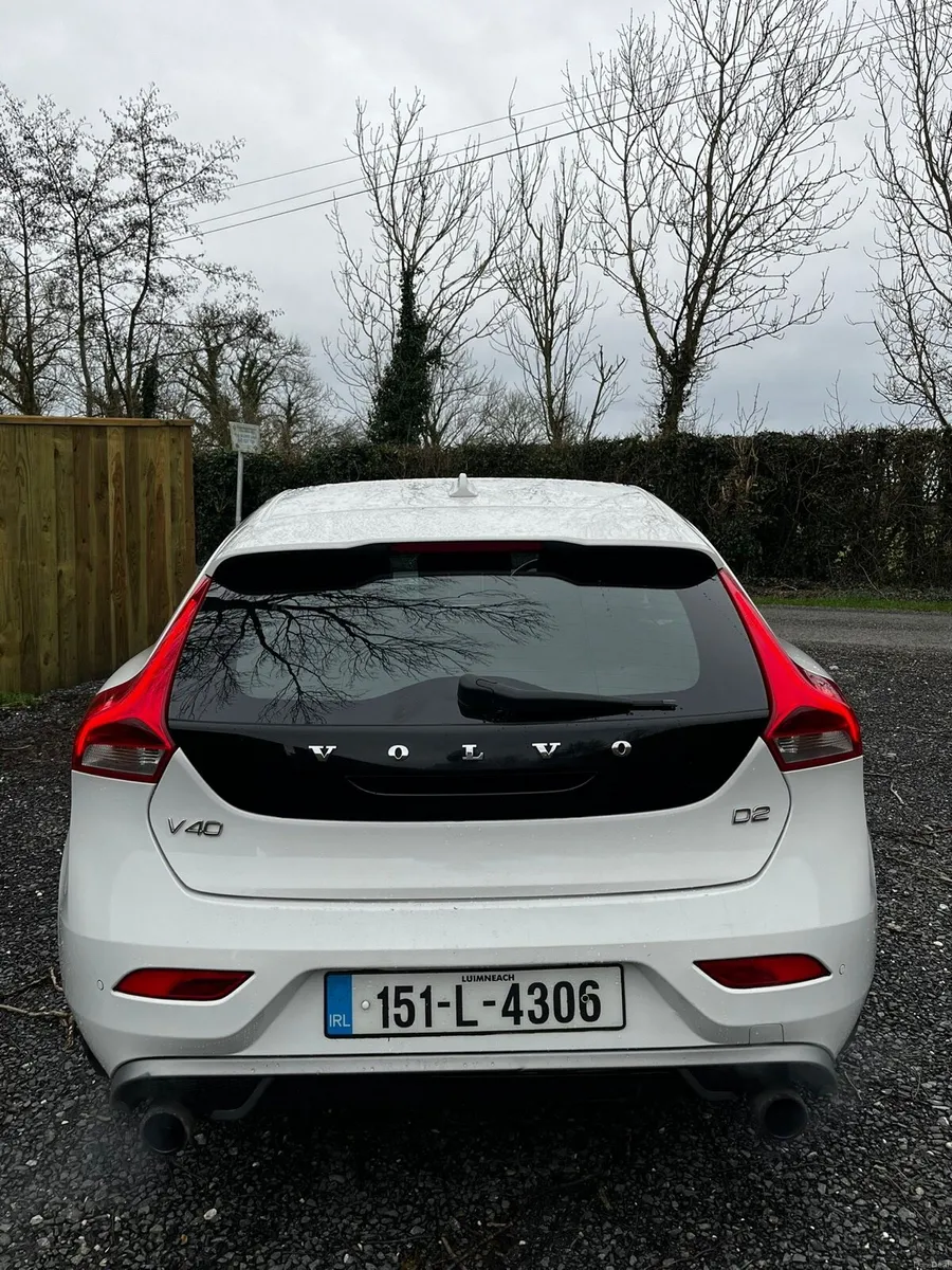 Volvo V40 R Design - Image 3