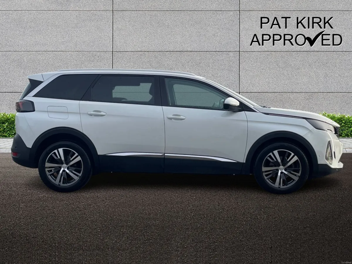 Peugeot 5008 Estate Allure Premium - Image 3