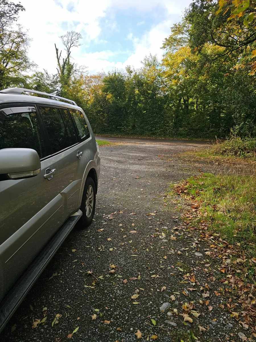 Mitsubishi Pajero 2015 - Image 2