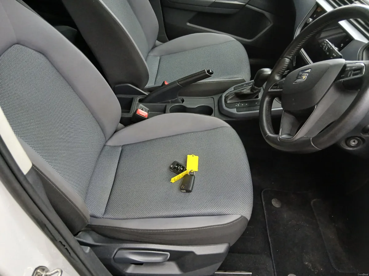 SEAT Arona  1.0 Automatic - Image 4