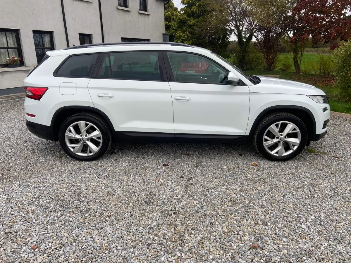 Skoda Kodiaq 2018 Petrol ***7 SEATER ONE OWNER*** - Image 2