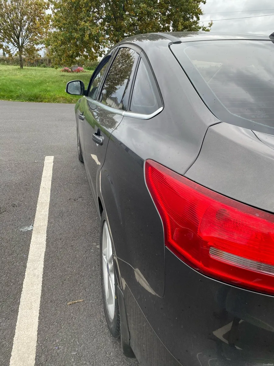 Ford focus 1.6L - Image 2
