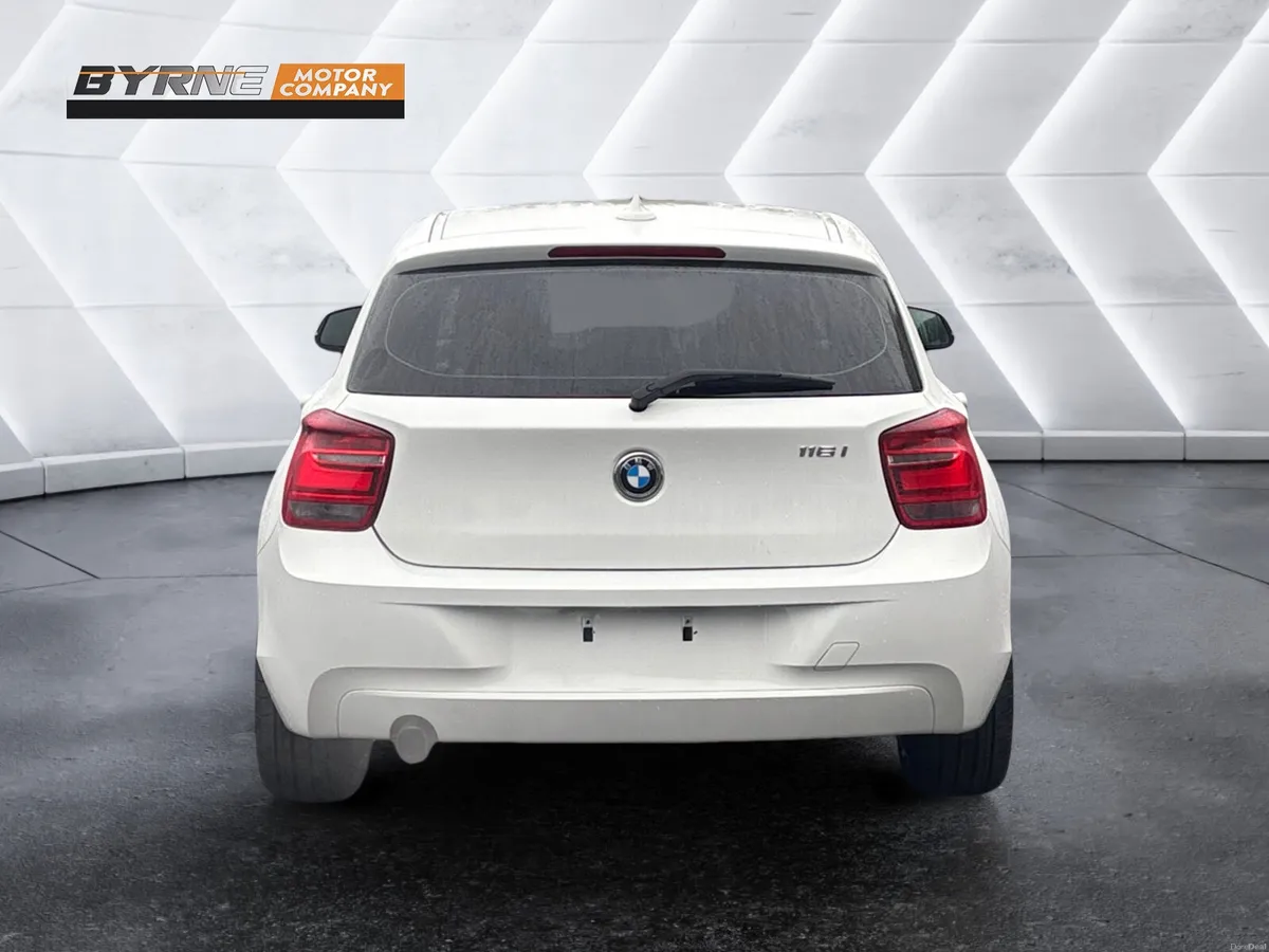 BMW 118i SE AUTO 2015 - Image 4