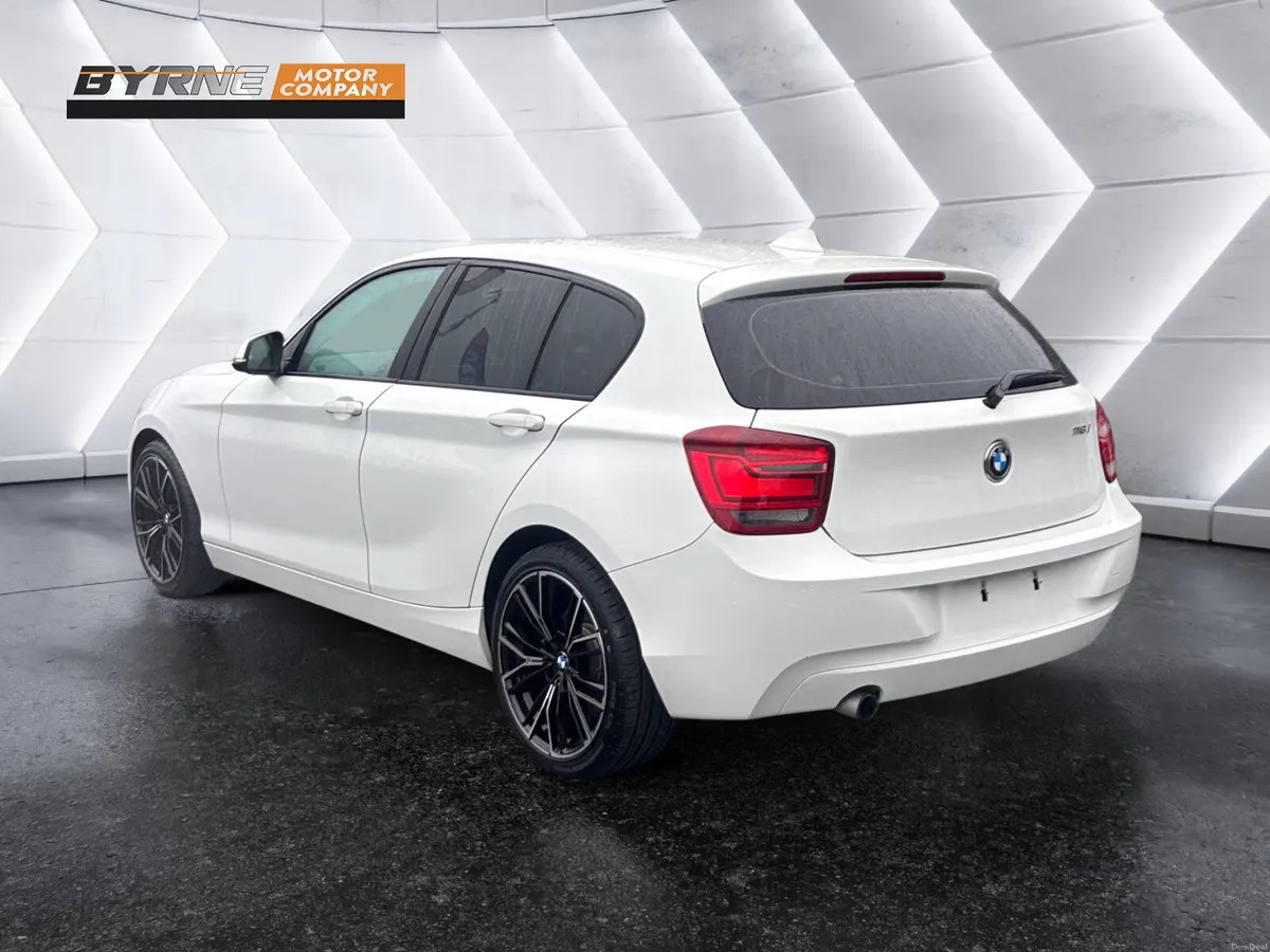 BMW 118i SE AUTO 2015 - Image 3