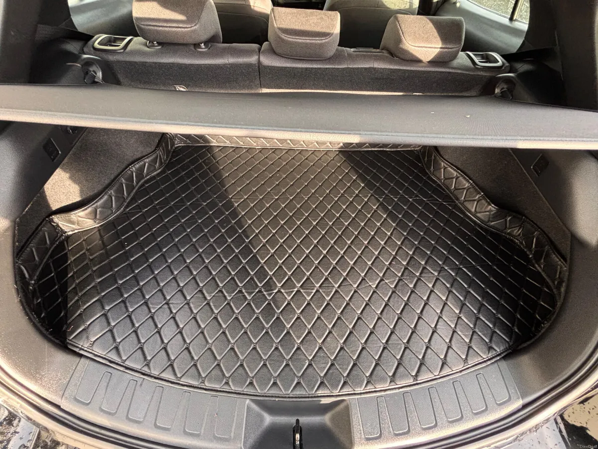 Lexus UX 2020 - Image 3